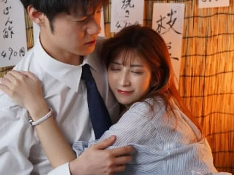 Siêu thị em kẹp sextoy vào bướm lén chơi phòng thử đồ – Phần 1 - Xem Phim Sex Việt Nam HD